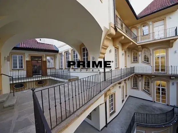 Pronájem kanceláře, Praha - Staré Město, Malé náměstí, 250 m2