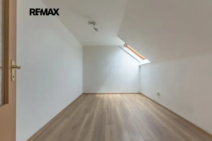 Pronájem bytu 4+kk, Ovčáry, 110 m2