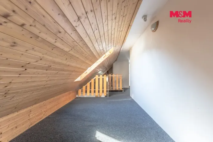 Prodej rodinného domu, Jablonec nad Nisou, K Černé studnici, 250 m2