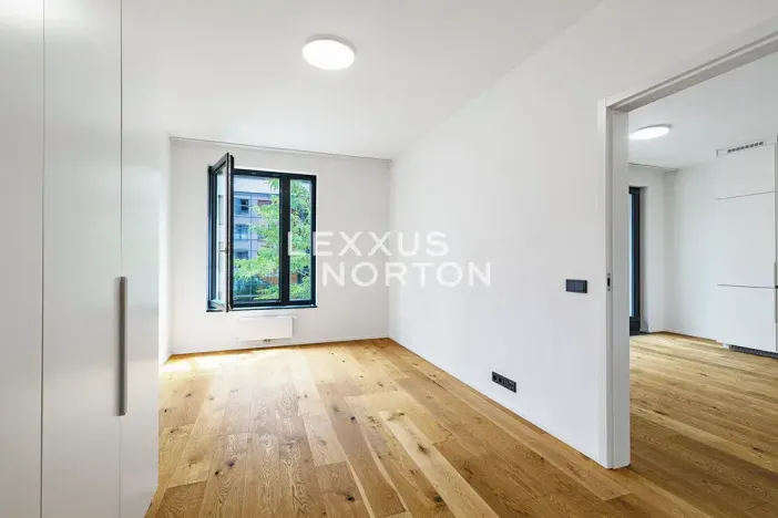 Pronájem bytu 2+kk, Praha - Smíchov, Grafická, 56 m2