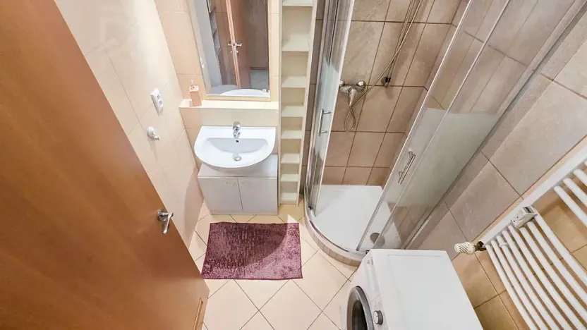 Pronájem bytu 1+kk, Praha - Smíchov, Na Neklance, 29 m2