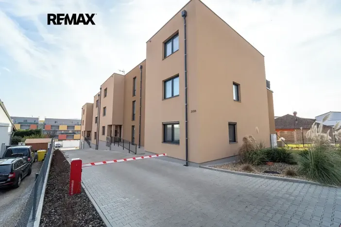 Pronájem bytu 1+kk, Beroun, Vinařská, 33 m2