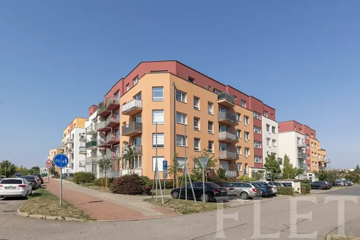 Pronájem bytu 1+kk, Praha - Černý Most, Rudolfa Holeky, 51 m2
