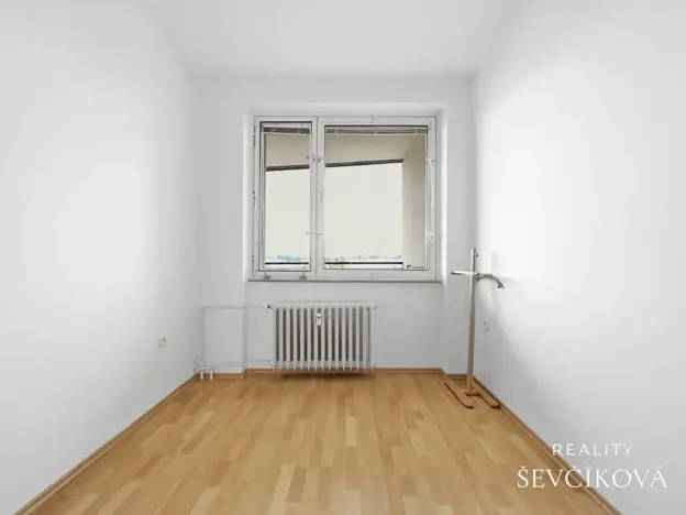 Prodej bytu 3+1, Hradec Králové, Na Občinách, 79 m2