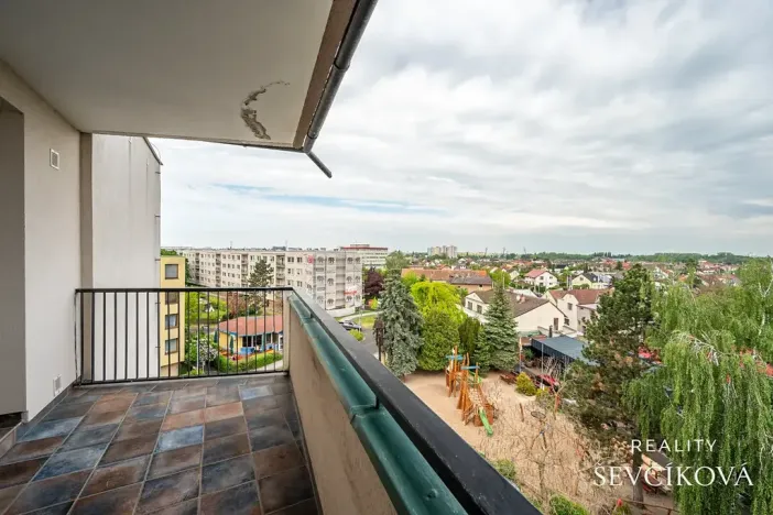 Prodej bytu 3+1, Hradec Králové, Na Občinách, 79 m2