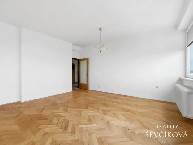 Prodej bytu 3+1, Hradec Králové, Na Občinách, 79 m2