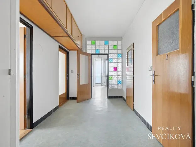 Prodej bytu 3+1, Hradec Králové, Na Občinách, 79 m2