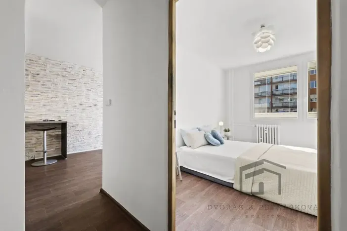 Pronájem bytu 2+kk, Praha - Hostivař, Zápasnická, 39 m2