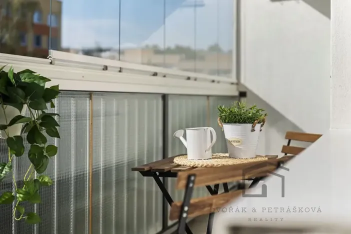 Pronájem bytu 2+kk, Praha - Hostivař, Zápasnická, 39 m2