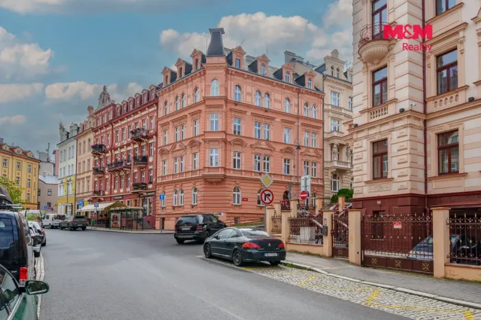 Prodej bytu 3+1, Karlovy Vary, Svahová, 97 m2