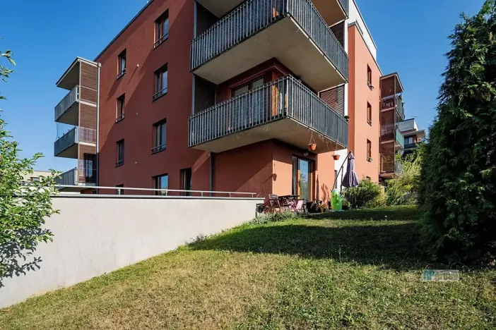 Pronájem bytu 2+kk, Praha - Zbraslav, Pickova, 56 m2