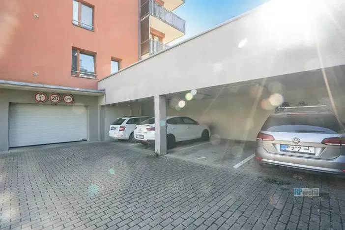 Pronájem bytu 2+kk, Praha - Zbraslav, Pickova, 56 m2