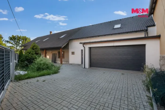 Prodej rodinného domu, Neumětely, V Chaloupkách, 210 m2