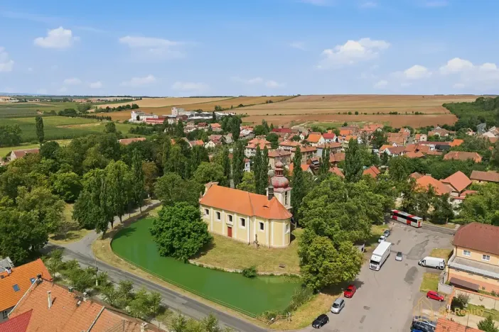 Prodej bytu 3+kk, Kněževes, 88 m2