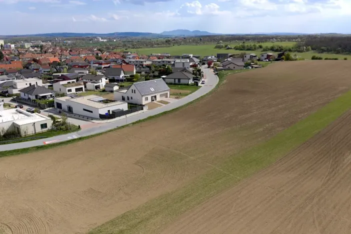 Prodej pozemku pro bydlení, Hrušovany u Brna, Pod Střediskem, 1230 m2