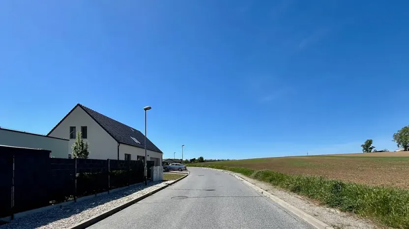 Prodej pozemku pro bydlení, Hrušovany u Brna, Pod Střediskem, 1230 m2