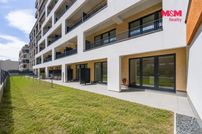 Prodej bytu 2+kk, Praha - Hloubětín, Poděbradská, 71 m2