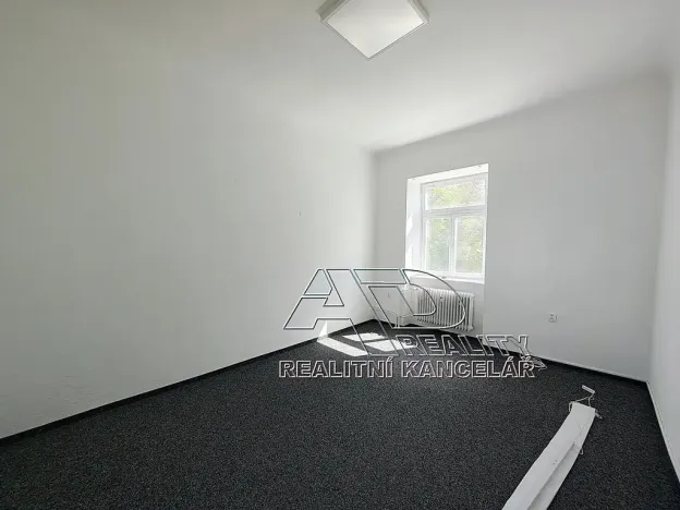 Pronájem kanceláře, České Budějovice, Kanovnická, 210 m2