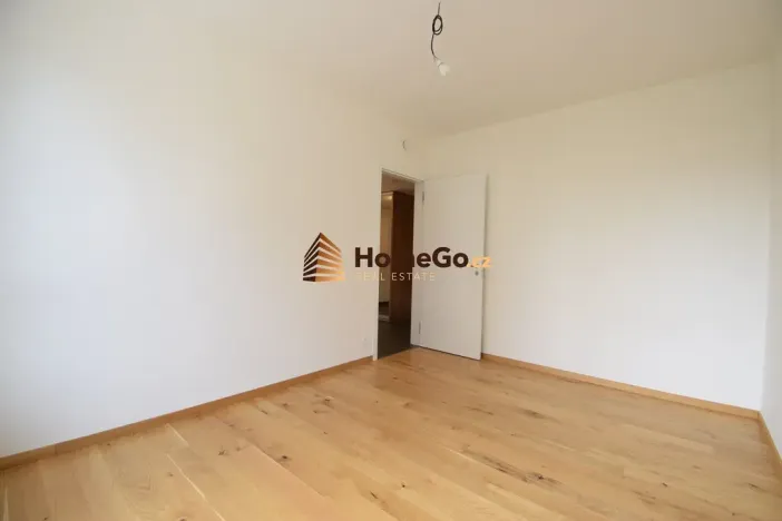 Pronájem bytu 2+kk, Praha - Modřany, Kolmanova, 66 m2