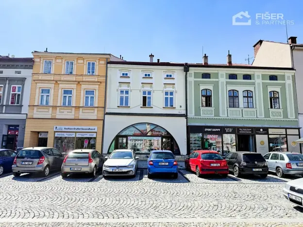 Pronájem bytu 2+1, Valašské Meziříčí, Náměstí, 87 m2