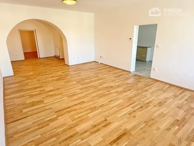 Pronájem bytu 2+1, Valašské Meziříčí, Náměstí, 87 m2