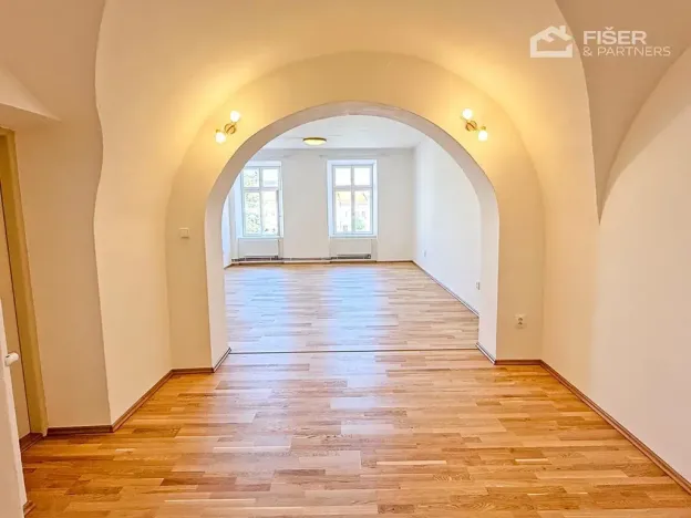 Pronájem bytu 2+1, Valašské Meziříčí, Náměstí, 87 m2