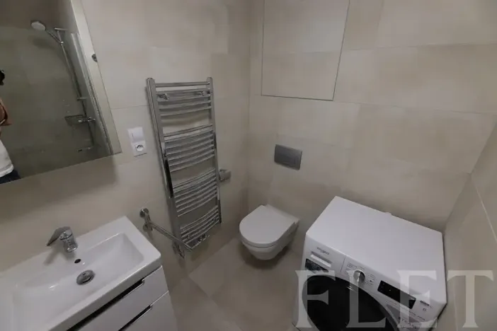 Pronájem bytu 1+kk, Praha - Holešovice, V háji, 30 m2