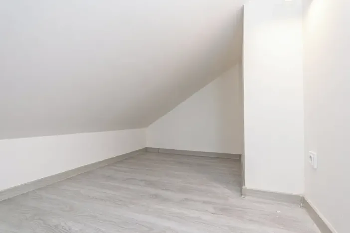 Pronájem bytu 1+kk, Praha - Vršovice, Košická, 30 m2