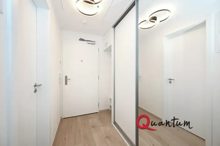 Pronájem bytu 1+kk, Praha - Hloubětín, Poděbradská, 33 m2