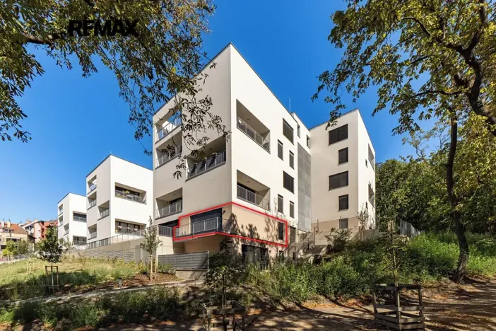 Pronájem bytu 2+kk, Praha - Vysočany, Pod Krocínkou, 59 m2