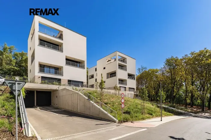 Pronájem bytu 2+kk, Praha - Vysočany, Pod Krocínkou, 59 m2