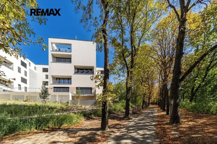 Pronájem bytu 2+kk, Praha - Vysočany, Pod Krocínkou, 59 m2