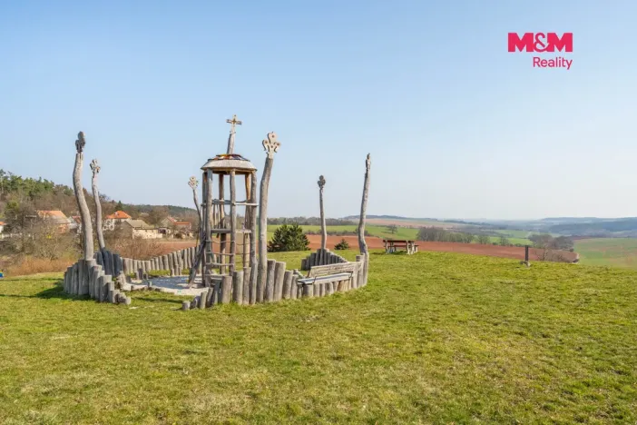 Prodej rodinného domu, Líský, 240 m2