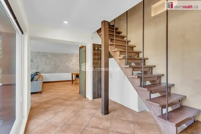Prodej rodinného domu, Říčany, Strmá, 160 m2