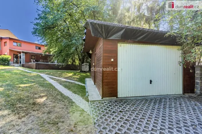 Prodej rodinného domu, Říčany, Strmá, 160 m2