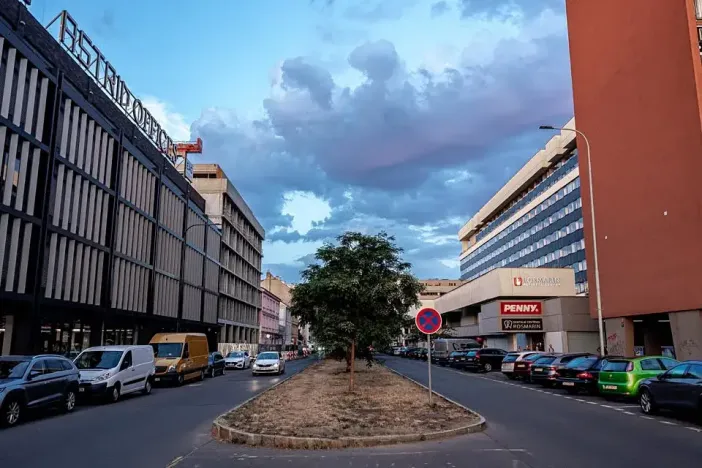 Pronájem bytu 1+kk, Praha - Holešovice, Tovární, 31 m2
