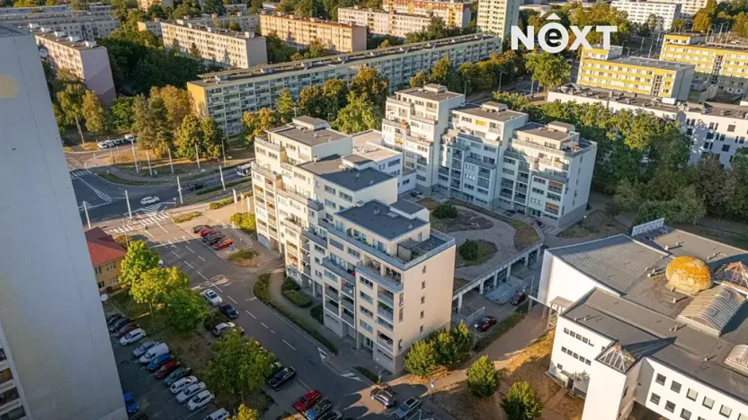 Pronájem bytu 1+kk, Pardubice, Bělehradská, 40 m2