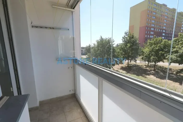 Pronájem bytu 3+kk, Praha - Kamýk, Papírníkova, 66 m2