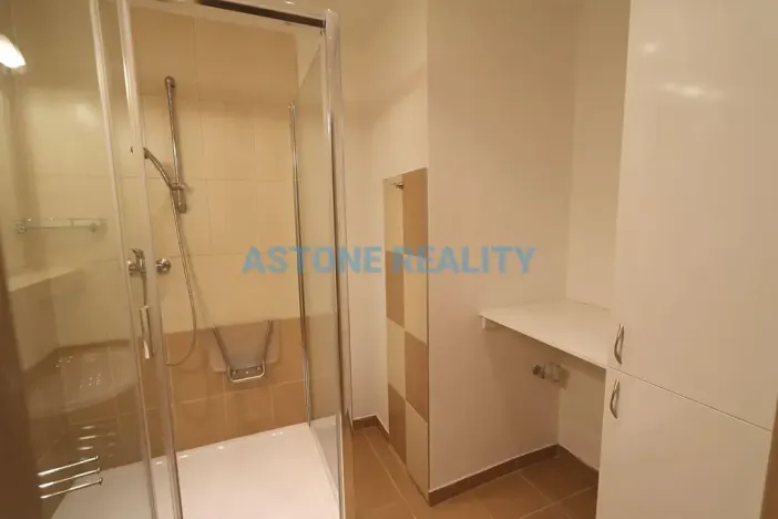 Pronájem bytu 3+kk, Praha - Kamýk, Papírníkova, 66 m2