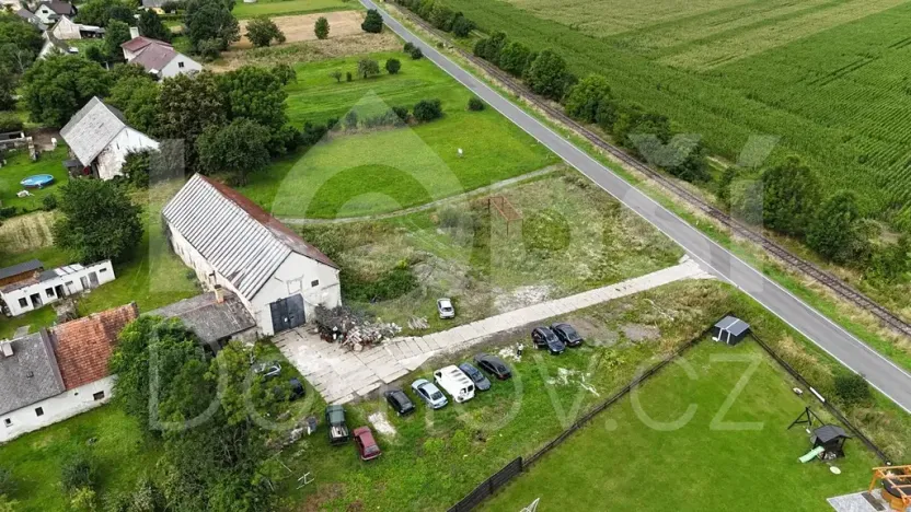 Prodej komerční nemovitosti, Velká Kraš, 392 m2