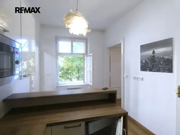 Pronájem bytu 2+kk, Praha - Smíchov, Staropramenná, 40 m2