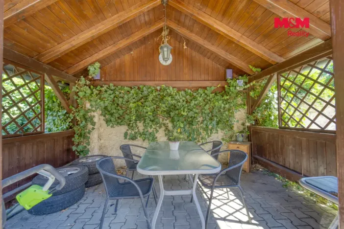 Prodej rodinného domu, Hřebeč, nám. Draha, 150 m2
