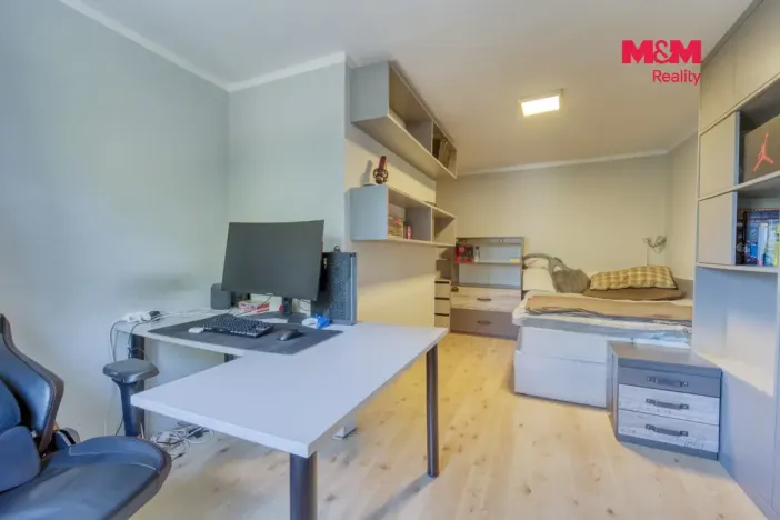Prodej rodinného domu, Hřebeč, nám. Draha, 150 m2