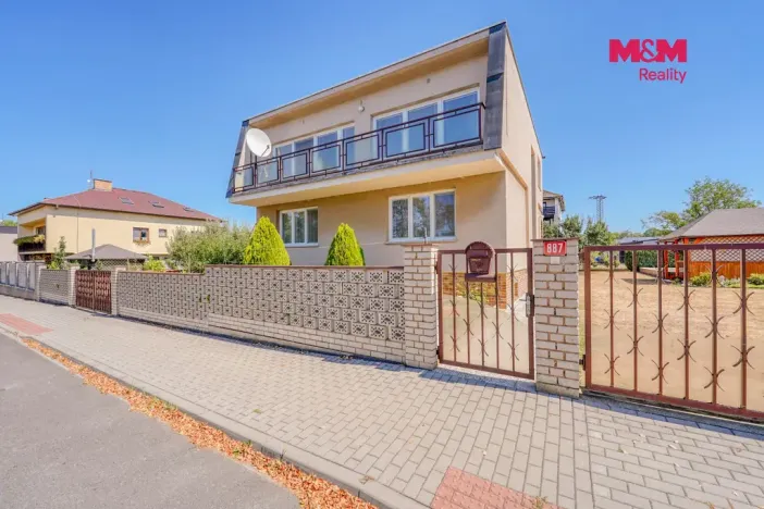 Prodej rodinného domu, Dobřany, Chlumčanská, 230 m2