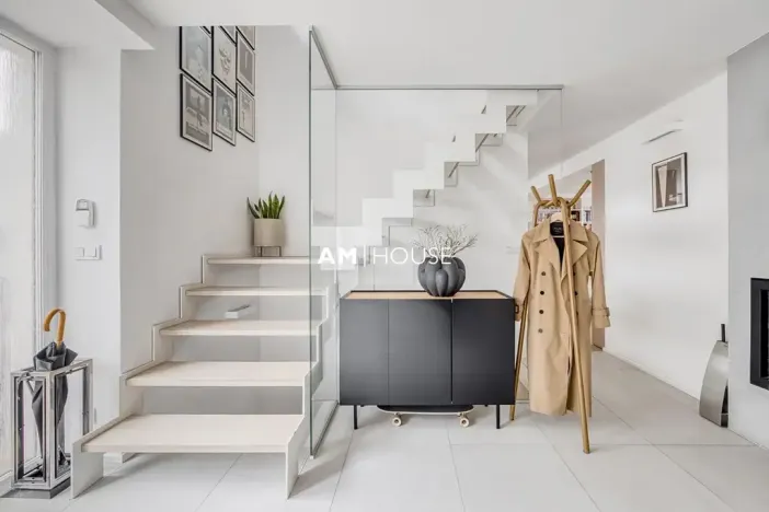 Pronájem rodinného domu, Praha - Dejvice, Evropská, 220 m2