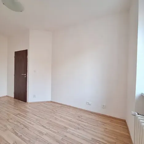 Pronájem bytu 2+kk, Praha - Strašnice, Černokostelecká, 47 m2