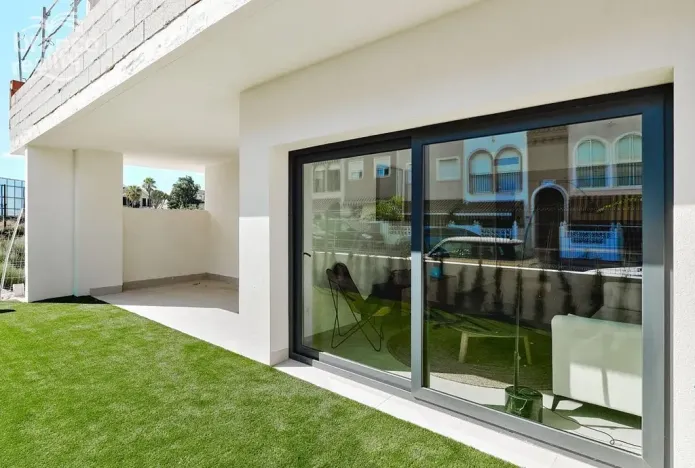 Prodej rodinného domu, Torrevieja, Alicante, Španělsko, 100 m2