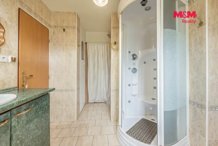 Prodej rodinného domu, Sadská, Pístecká, 220 m2