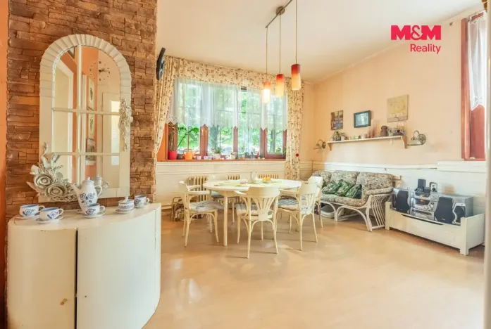 Prodej rodinného domu, Sadská, Pístecká, 220 m2