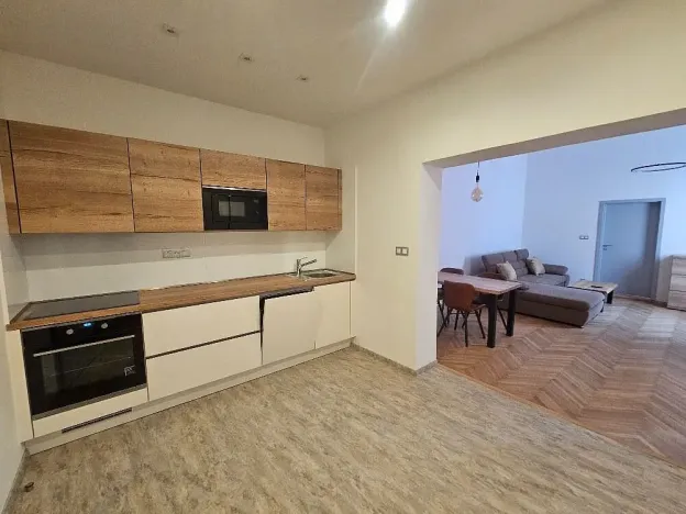 Pronájem bytu 2+kk, České Budějovice - České Budějovice 1, Dr. Stejskala, 60 m2